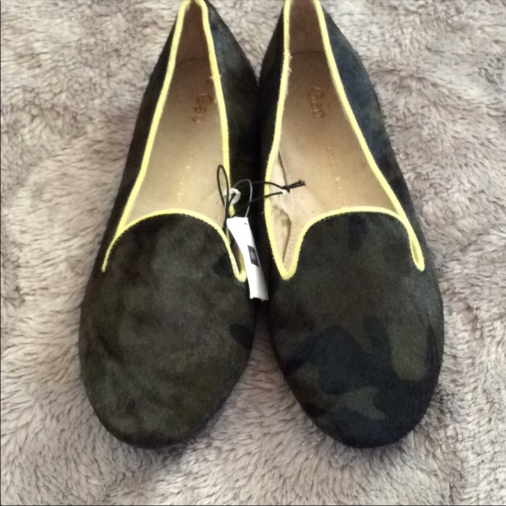 Gap shoes